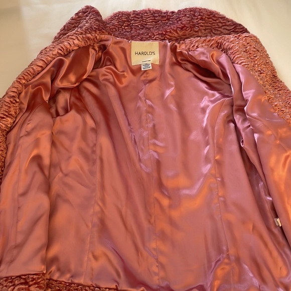 HAROLD’s Faux Fur Jacket with Hidden button closure down front. Like new - Picture 8 of 9